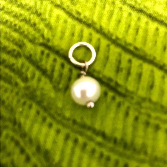COPY - COPY - COPY - Pearl Charm - Picture 2 of 3